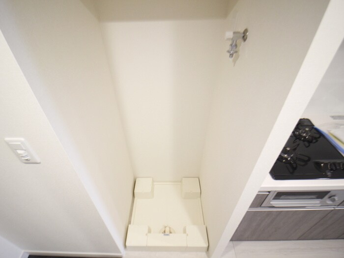 物件内観写真9　(洗濯機置場)