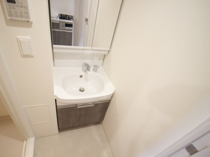 物件内観写真11　(洗面)