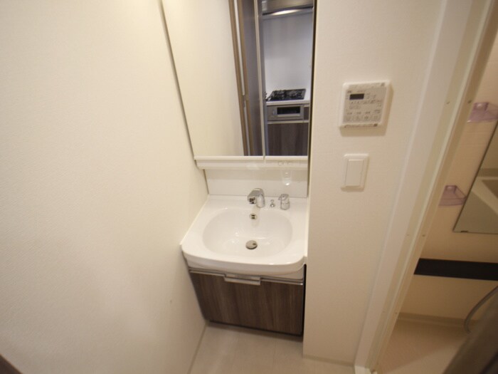 物件内観写真12　(洗面)