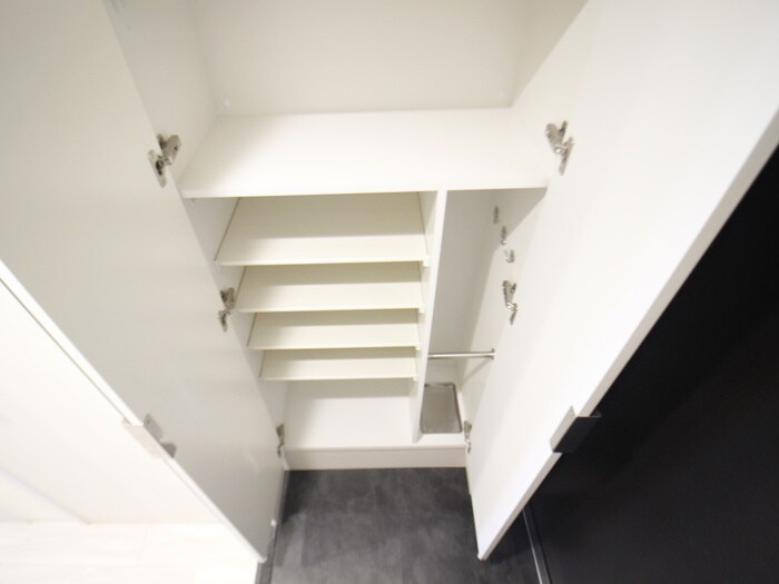 物件内観写真20　(靴箱)