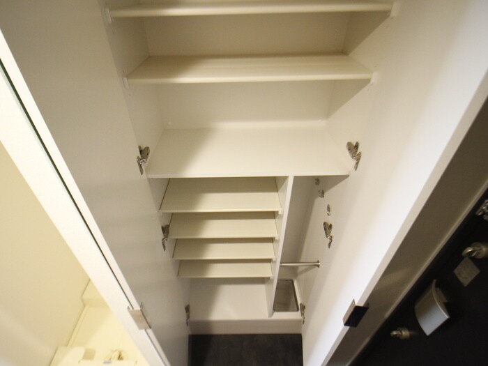 物件内観写真22　(靴箱)