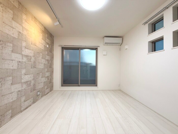 物件内観写真5　(居室)