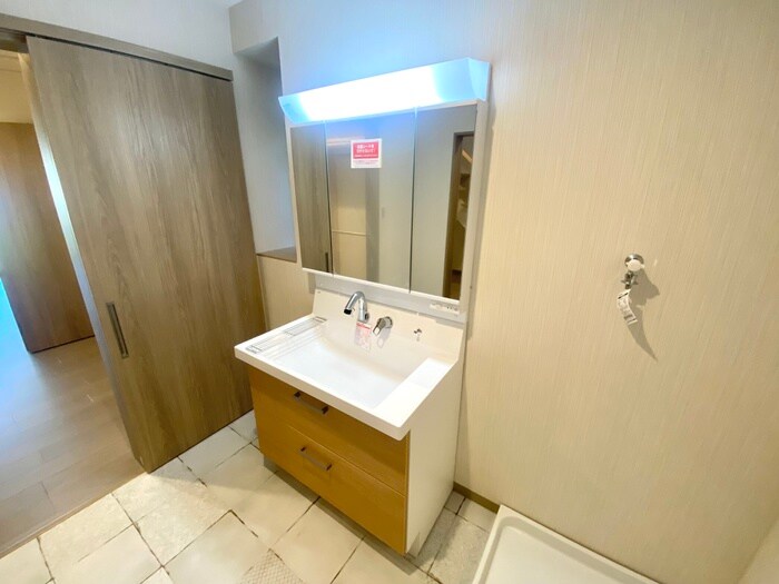 物件内観写真12　(洗面)