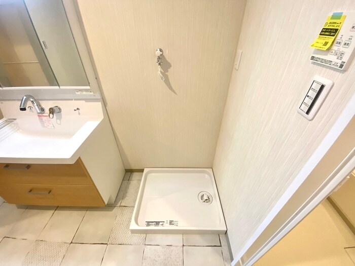 物件内観写真13　(洗濯機置場)