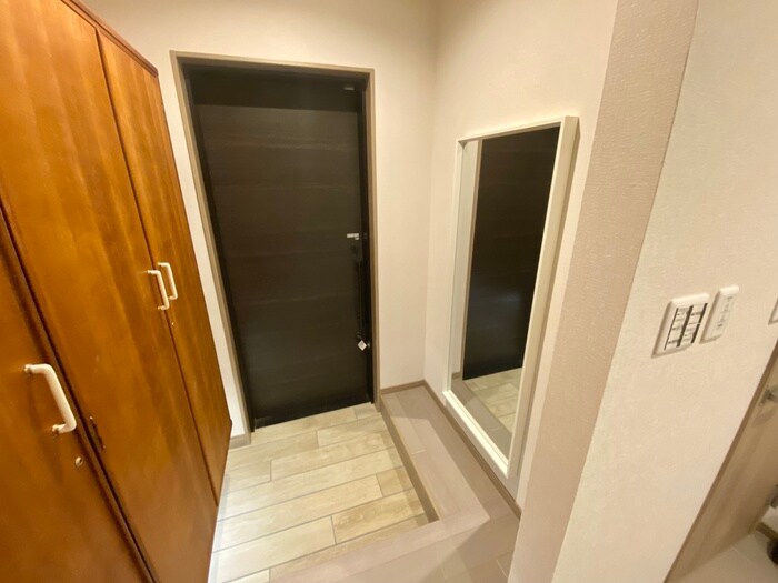 物件内観写真19　(玄関)