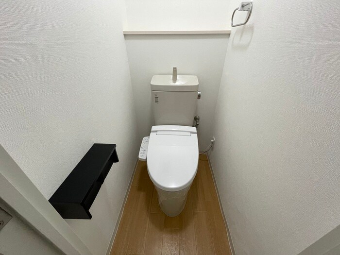 物件内観写真11　(トイレ)