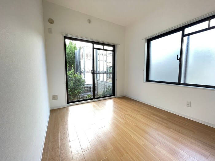 物件内観写真19　(居室)