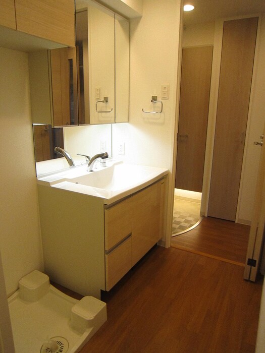 物件内観写真10　(洗濯機置場)