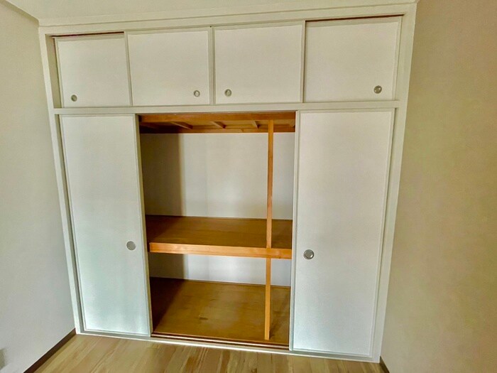 物件内観写真12　(収納)