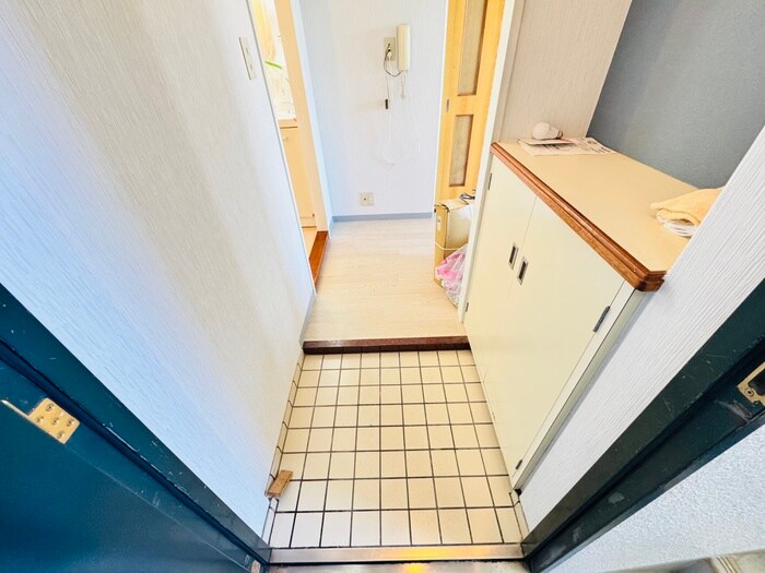 物件内観写真14　(玄関)