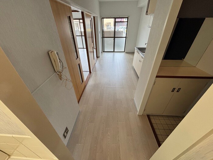 物件内観写真19　(廊下)