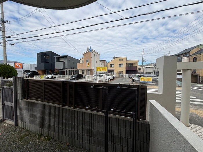 物件内観写真21　(室内からの展望)