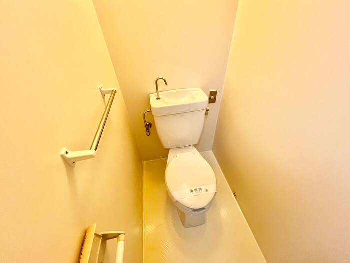 物件内観写真15　(トイレ)