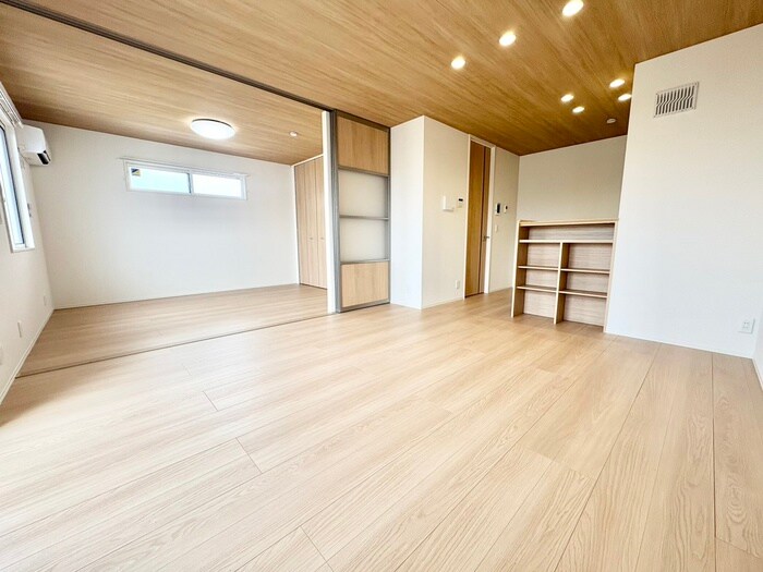 物件内観写真7　(居室)