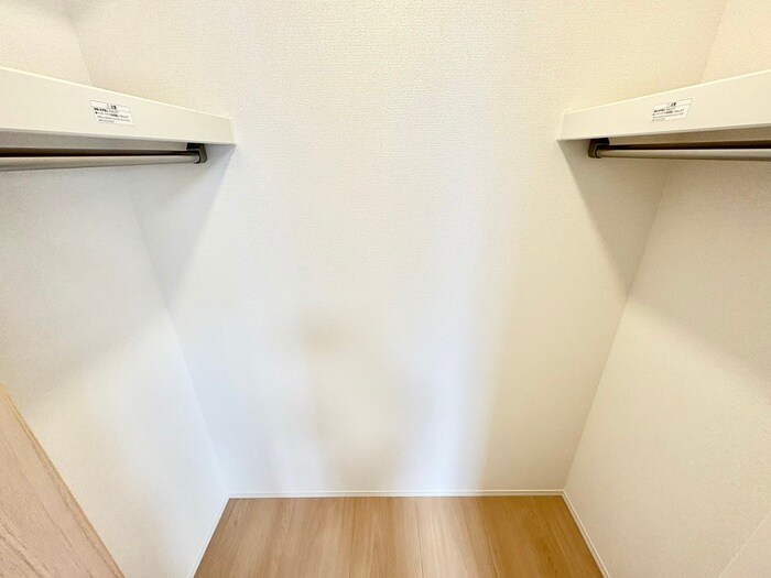 物件内観写真11　(収納)