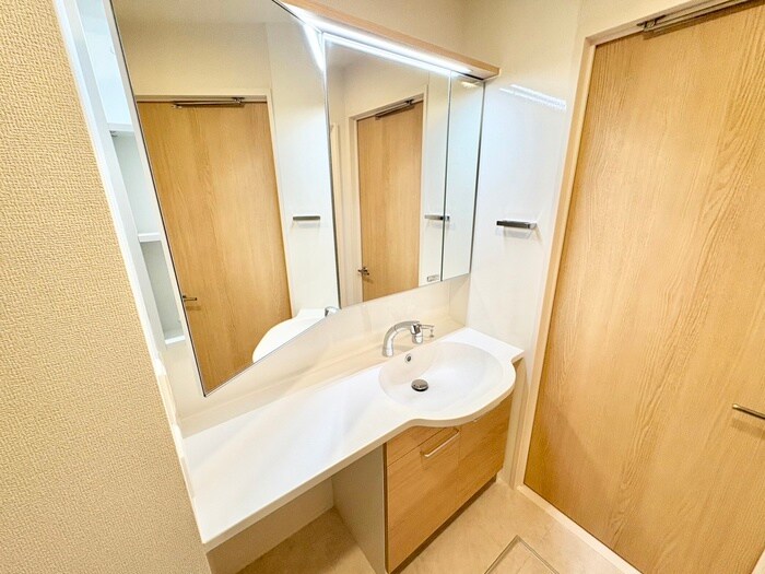 物件内観写真13　(洗面)