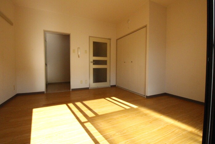 物件内観写真11　(居室)