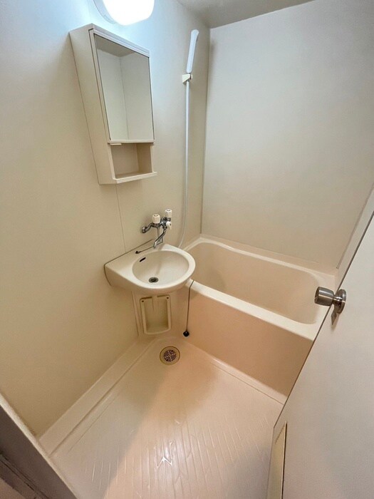 物件内観写真16　(洗面)