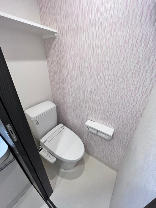 物件内観写真8　(トイレ)