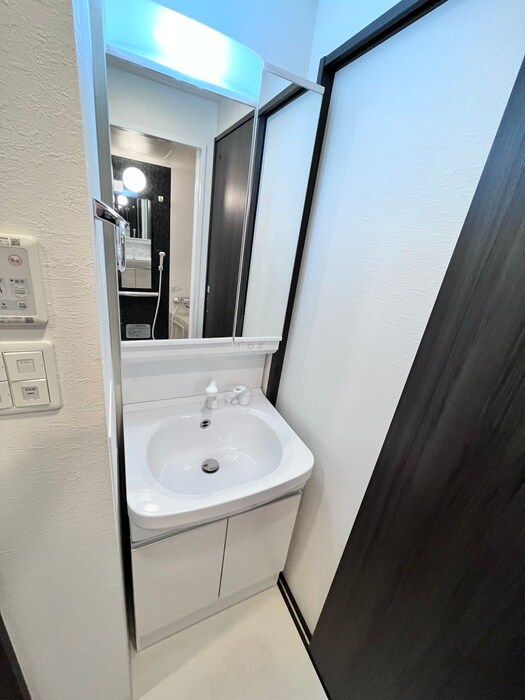 物件内観写真8　(洗面)