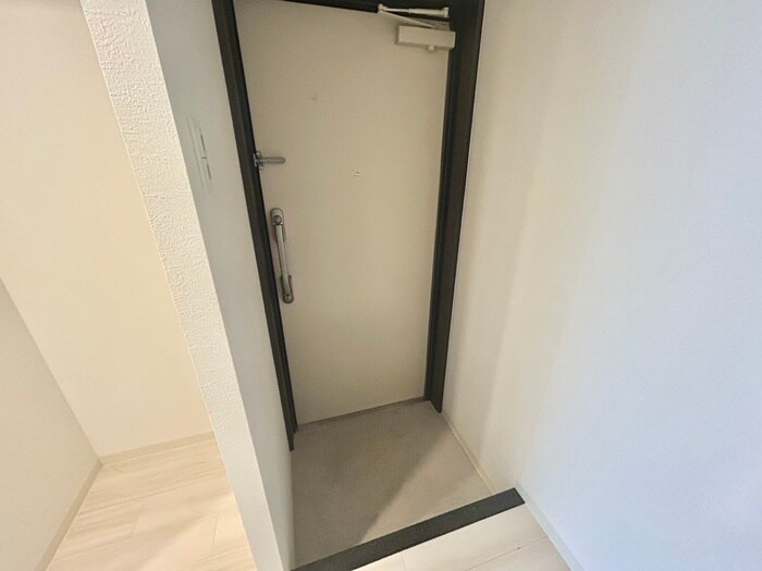 物件内観写真15　(玄関)