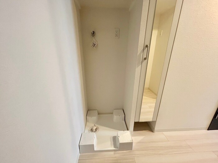 物件内観写真17　(洗濯機置場)