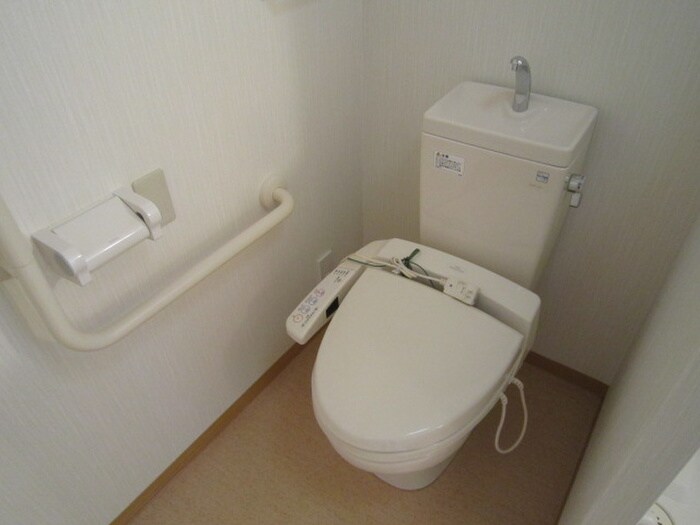 物件内観写真11　(トイレ)