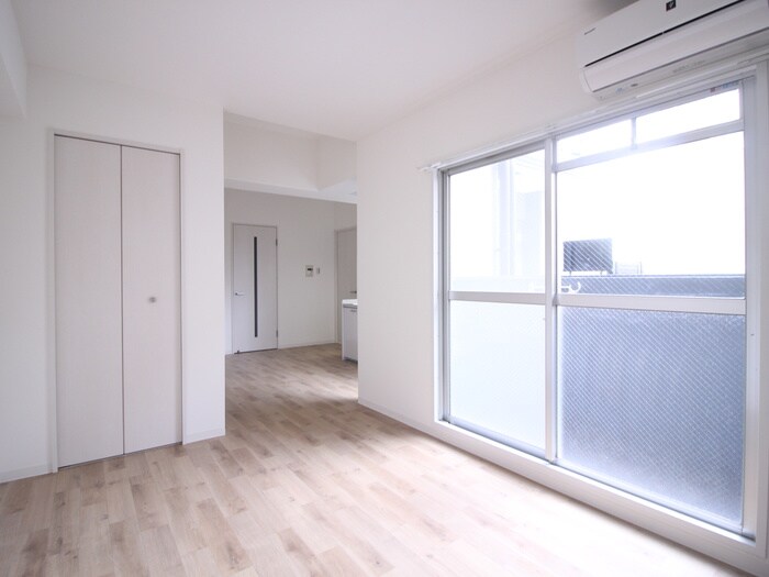 物件内観写真8　(居室)