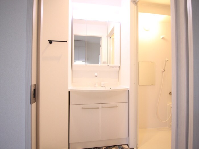 物件内観写真15　(洗面)