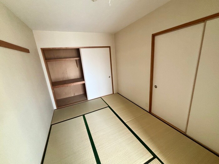 物件内観写真18　(居室)