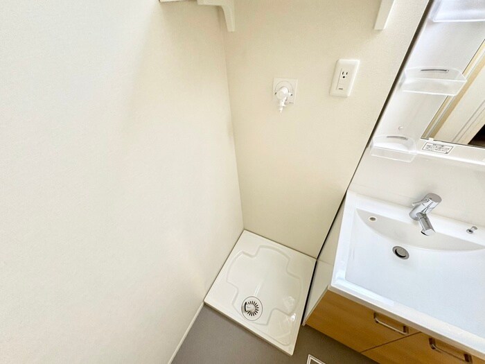 物件内観写真11　(洗濯機置場)