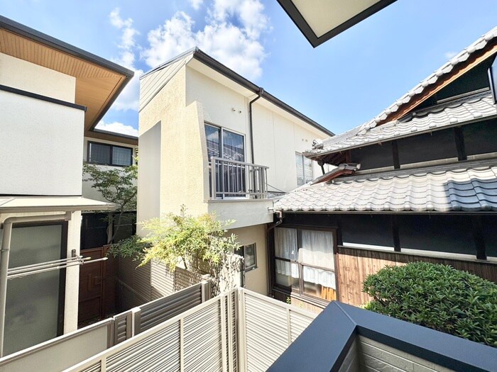 物件内観写真21　(室内からの展望)