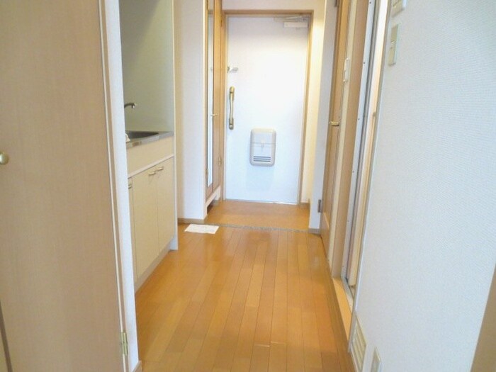 物件内観写真7　(廊下)