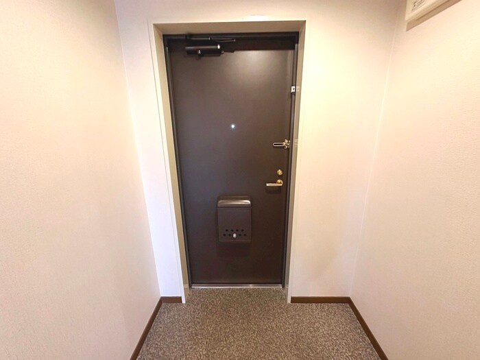 物件内観写真20　(玄関)