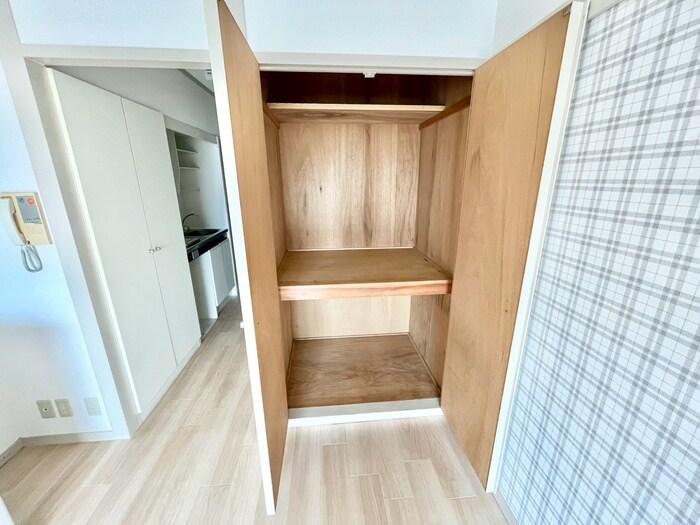 物件内観写真16　(収納)