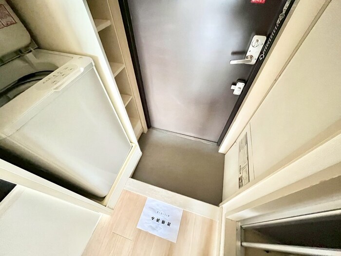 物件内観写真19　(玄関)