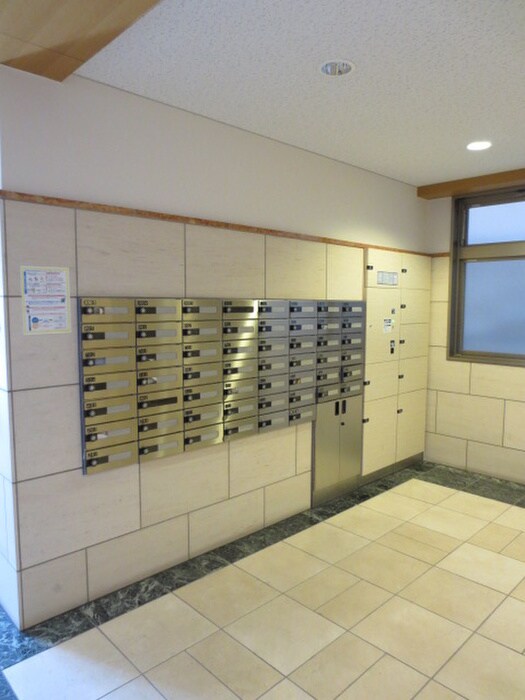 物件外観写真4　(建物設備)