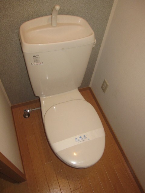 物件内観写真13　(トイレ)