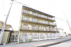 カーサ綾園外観写真