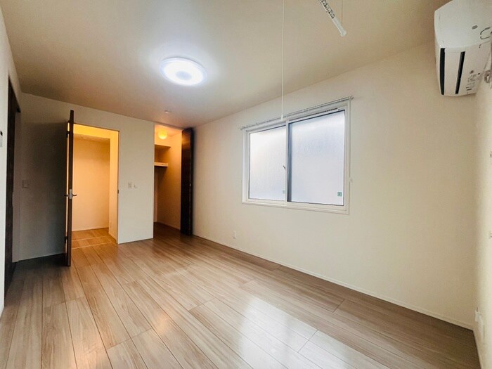 物件内観写真21　(居室)