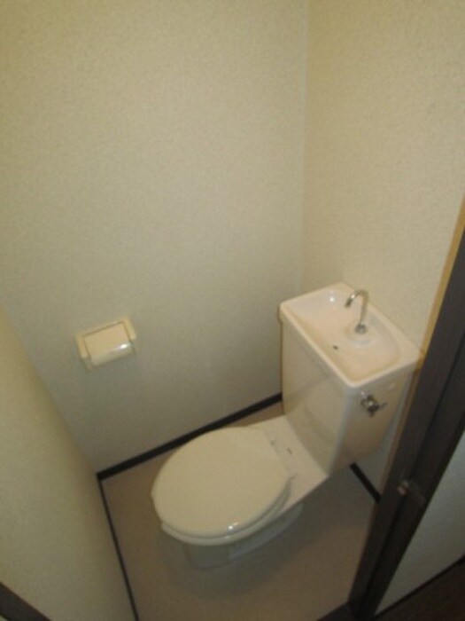 物件内観写真9　(トイレ)