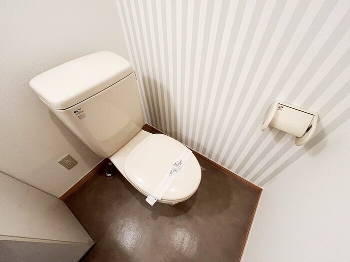 物件内観写真9　(トイレ)