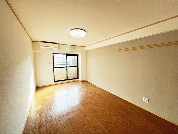 物件内観写真12　(居室)