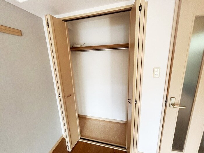 物件内観写真16　(収納)
