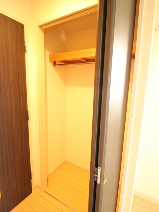 物件内観写真15　(収納)