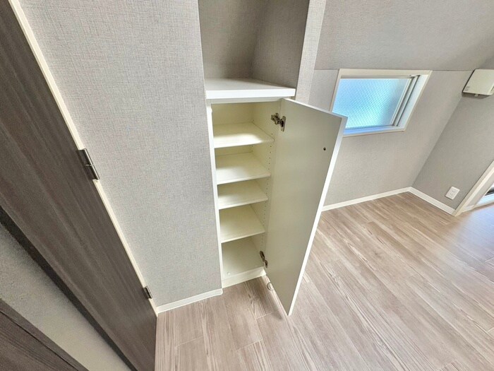 物件内観写真18　(収納)