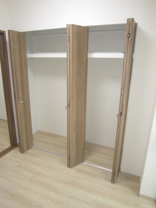 物件内観写真11　(収納)