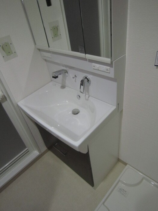 物件内観写真12　(洗面)