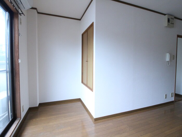 物件内観写真11　(居室)