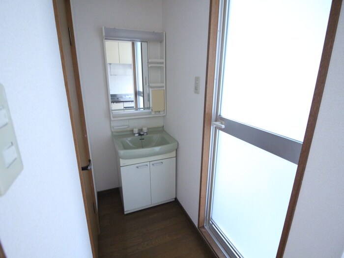 物件内観写真12　(洗面)
